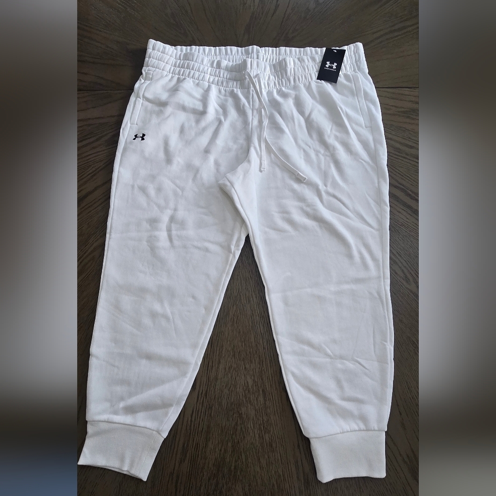Under Armour Classic White Joggers. I#027 - Picture 3 of 4
